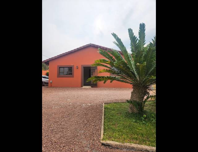 1 BEDROOM SIMPLEX TO LET IN CRESTHOLME